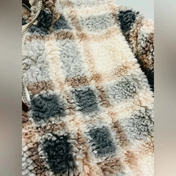 THRED-SUPPLY Plaid print cropped Sherpa sweatshirt THRED-SUPPLY size small cozy - Picture 5 of 10